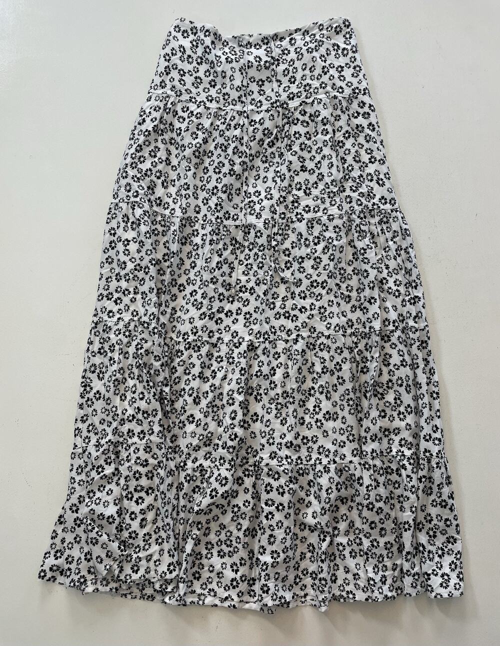 NWT Pink Lily Black White Floral Tiered Maxi Skirt Boho Ditsy Flowy Ruffle Small